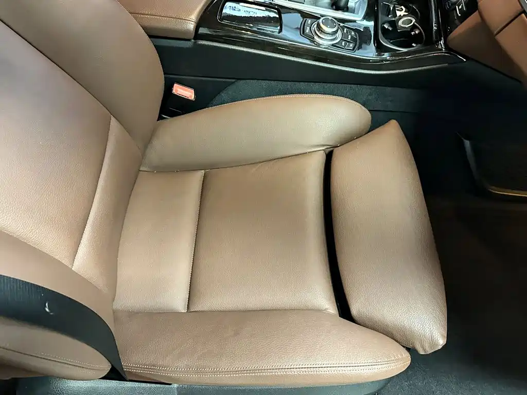 BMW 5 Series (Import) — миниатюра 12