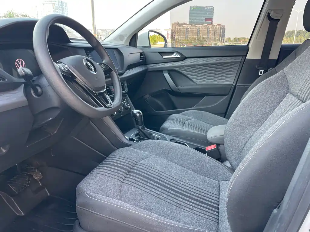 Volkswagen Tharu — миниатюра 7