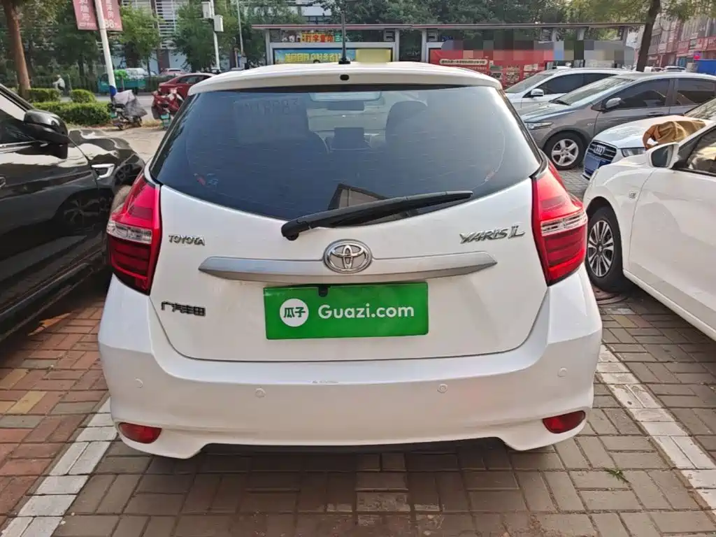 Toyota Yaris L — миниатюра 6