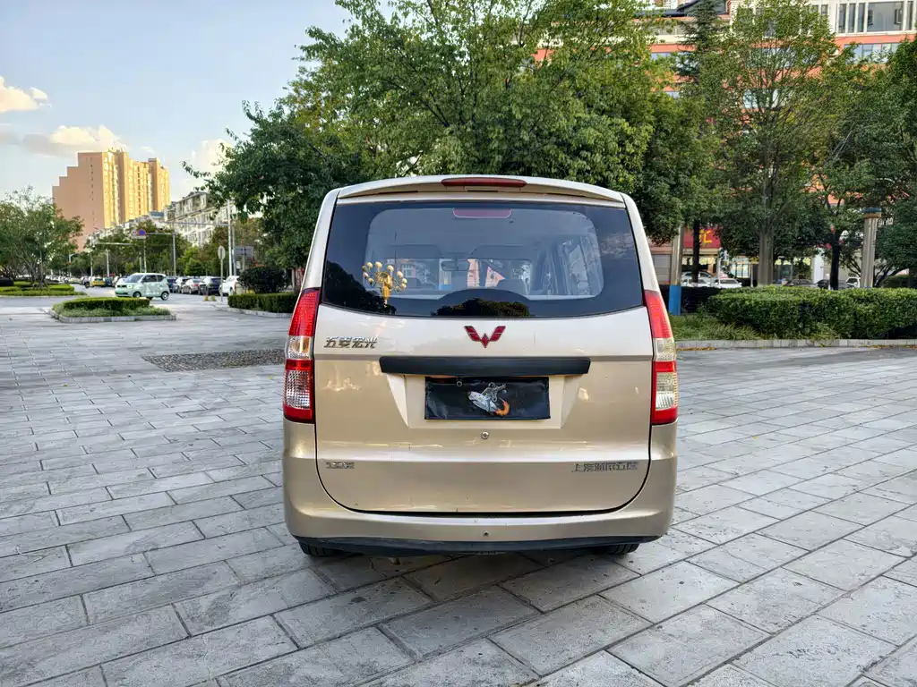 Wuling Hongguang — миниатюра 5