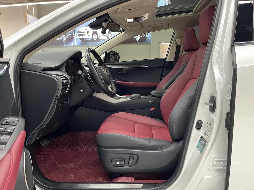 Lexus NX 2018 200 V