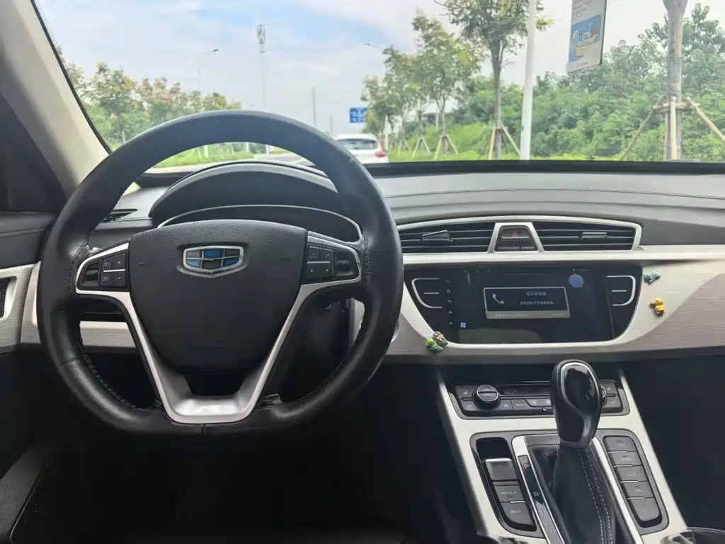 Geely Boyue — миниатюра 9
