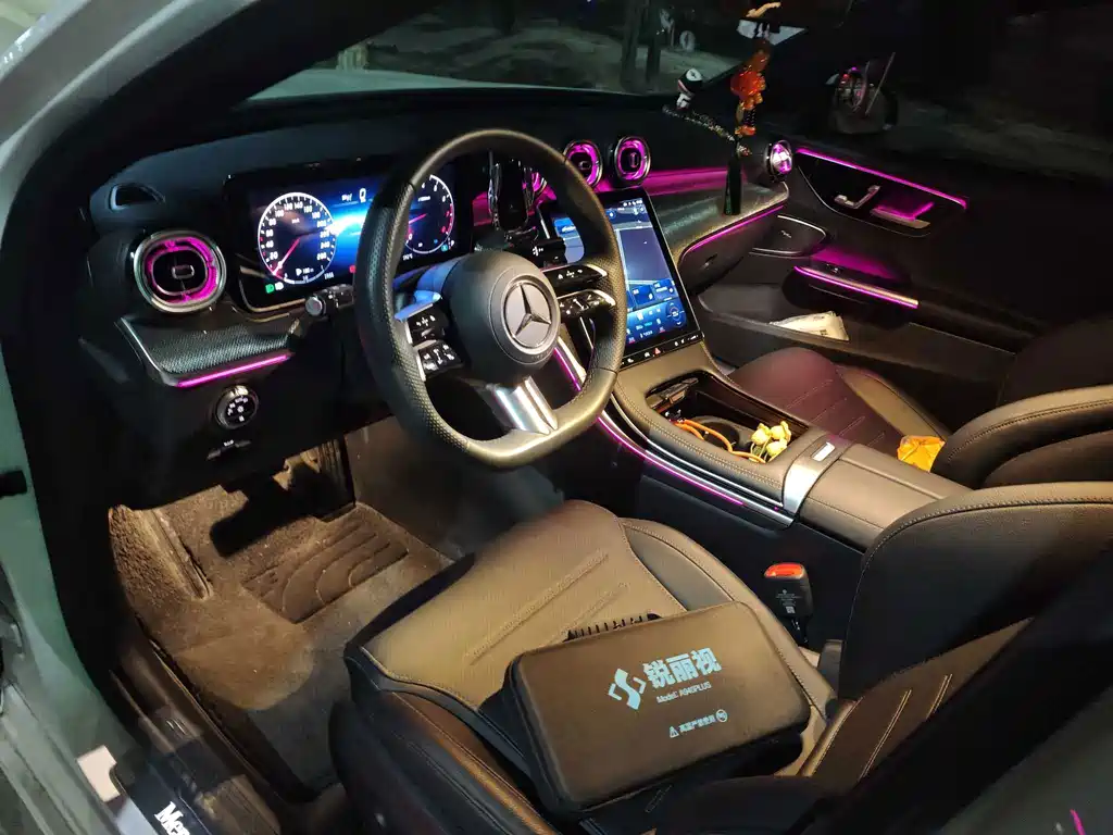 Mercedes-Benz C-Class — миниатюра 6