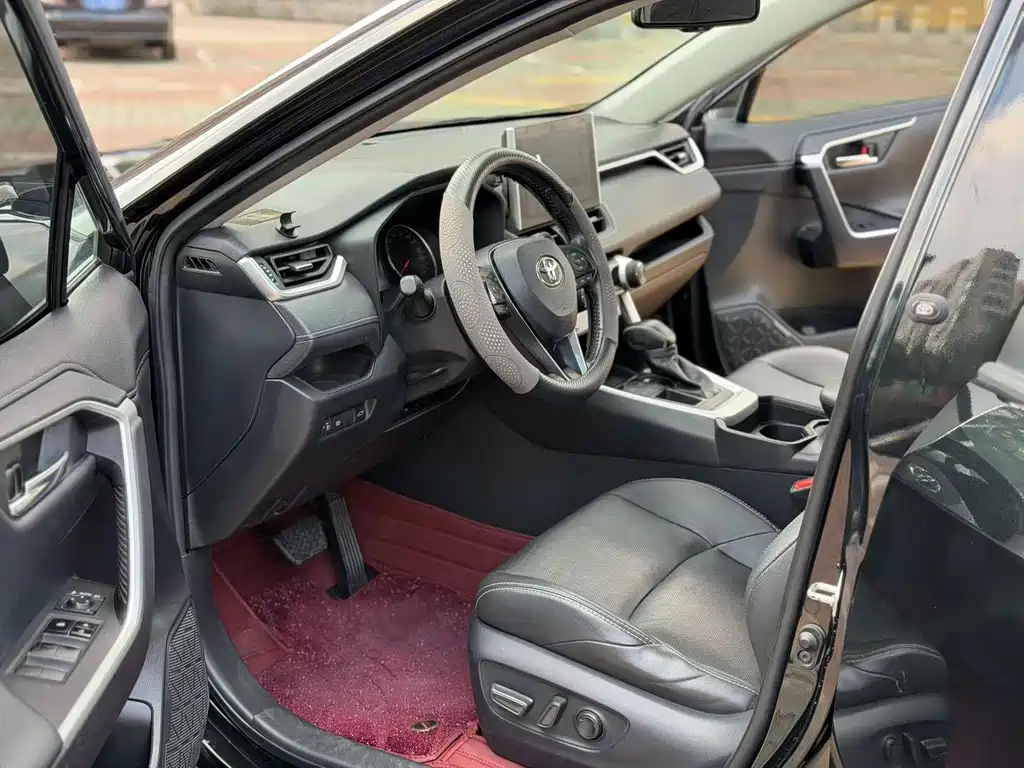 Toyota Wildlander — миниатюра 3