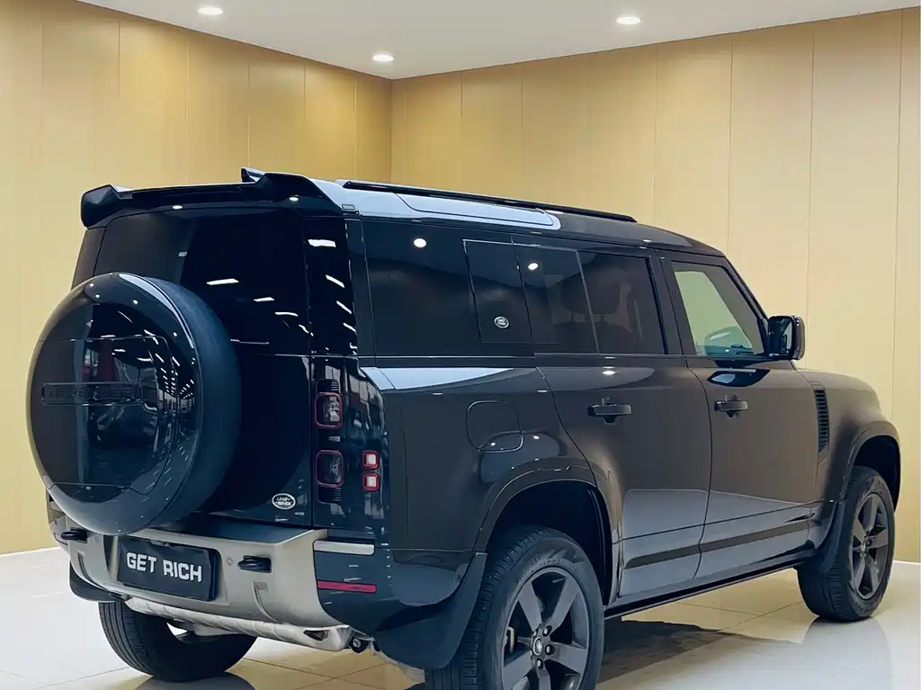 Land Rover Defender — миниатюра 9