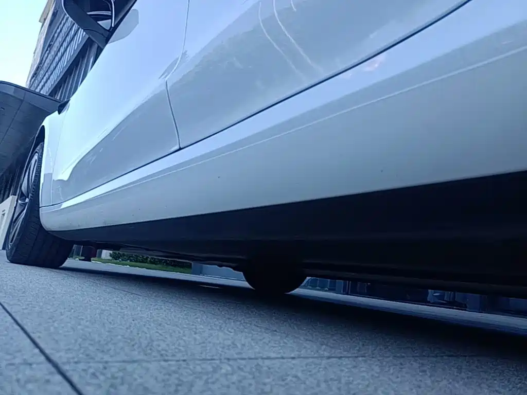 Tesla Model 3 — миниатюра 22