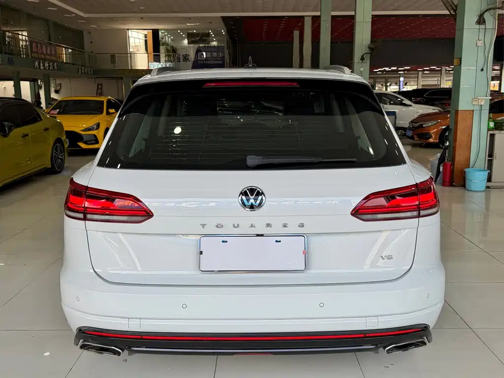 Volkswagen Touareg — миниатюра 14