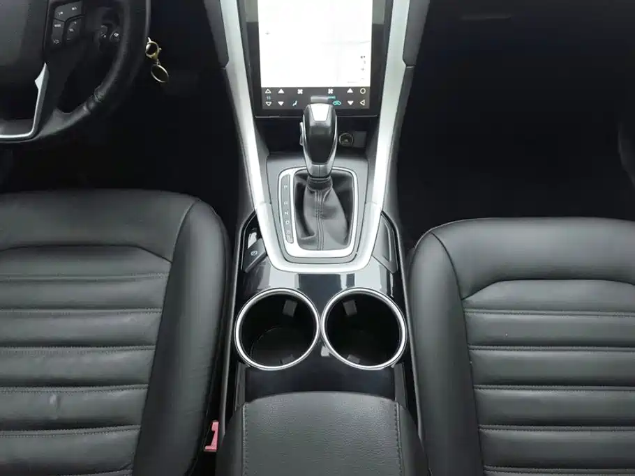 Ford Mondeo — миниатюра 16