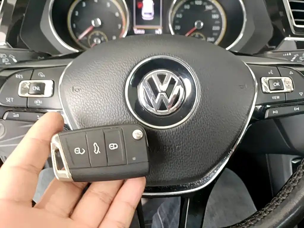Volkswagen Tiguan L — миниатюра 9
