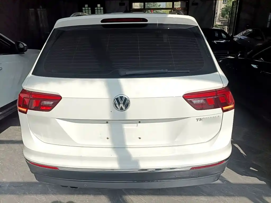 Volkswagen Tiguan L — миниатюра 6