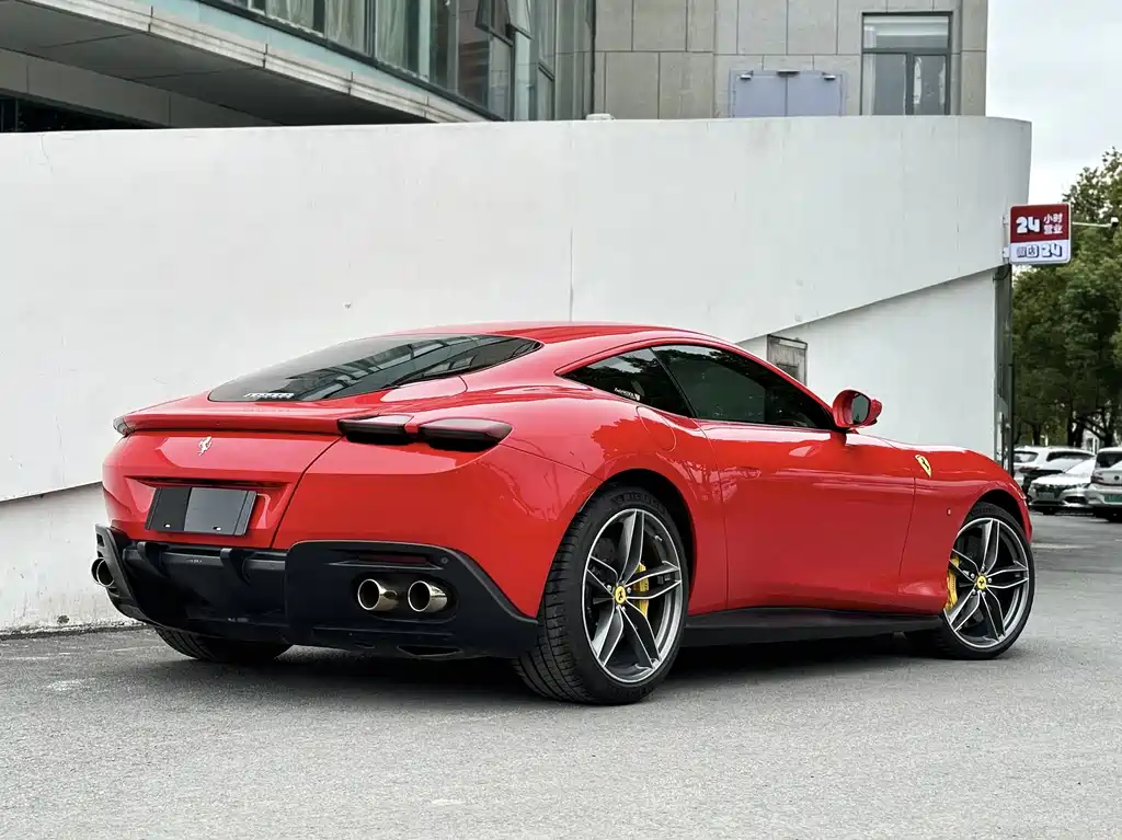 Ferrari Roma 2020 3.9T V8