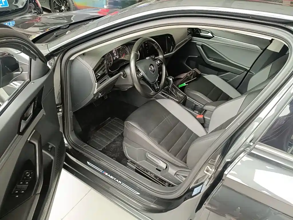 Volkswagen Sagitar — миниатюра 16