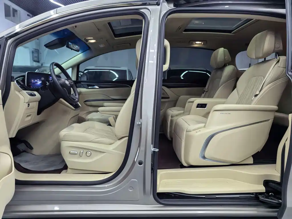 Buick GL8 — миниатюра 10