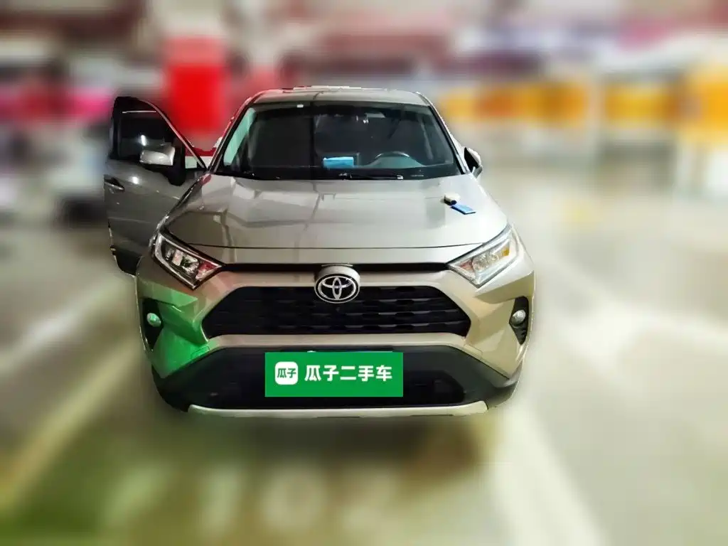 Toyota RAV4 — миниатюра 23