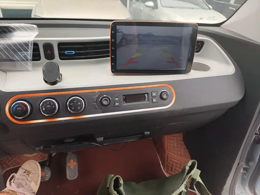 Wuling MINIEV — миниатюра 13