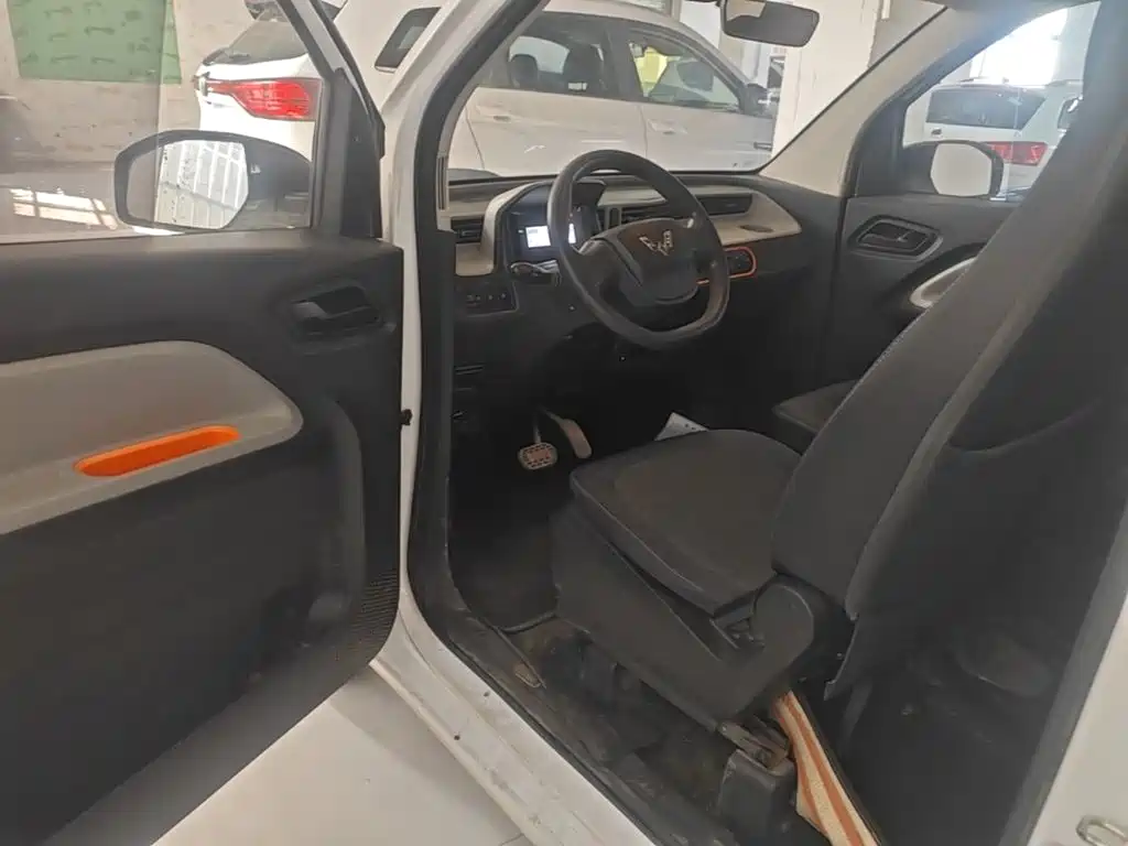 Wuling MINIEV — миниатюра 16