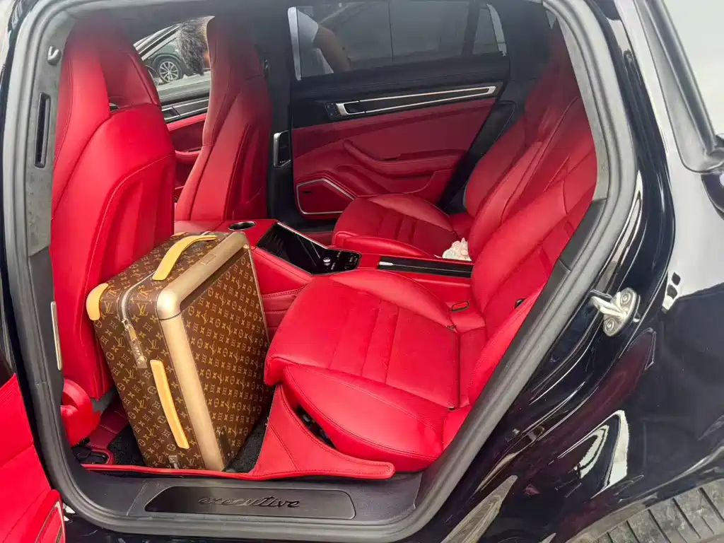 Porsche Panamera — миниатюра 5