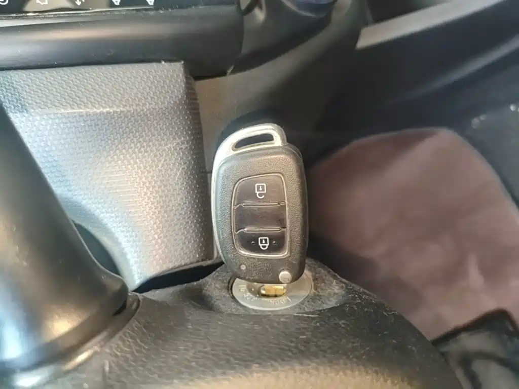 Hyundai Verna — миниатюра 9
