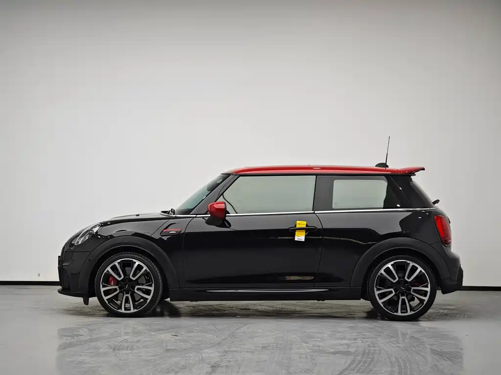MINI JCW