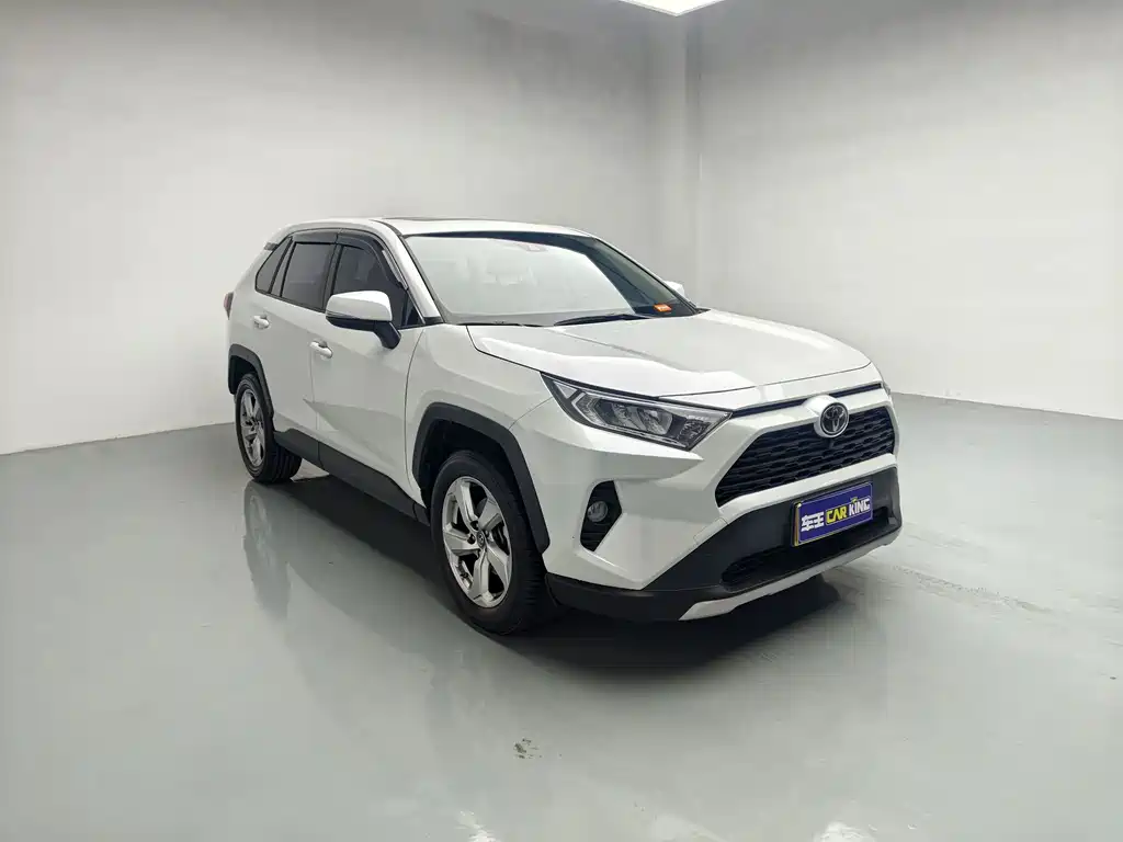 Toyota RAV4 — миниатюра 3