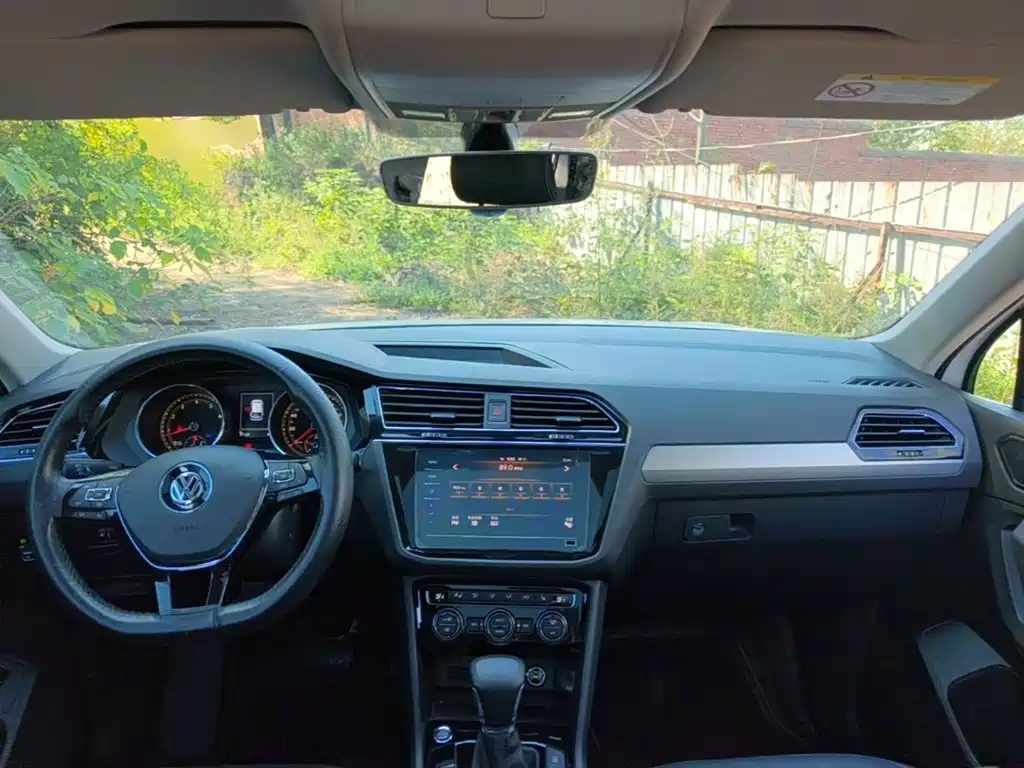Volkswagen Tiguan L — миниатюра 10