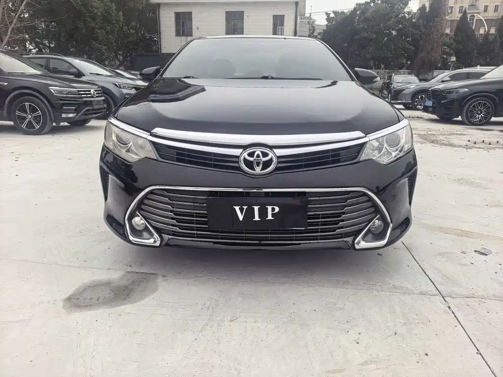 Toyota Camry 2015