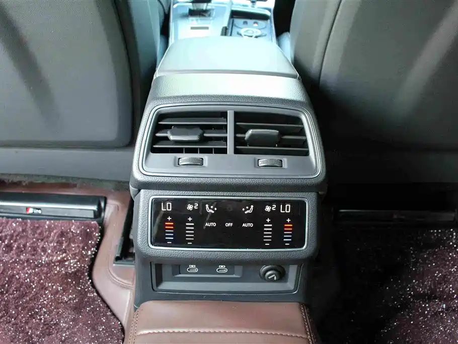 Audi A7L — миниатюра 12