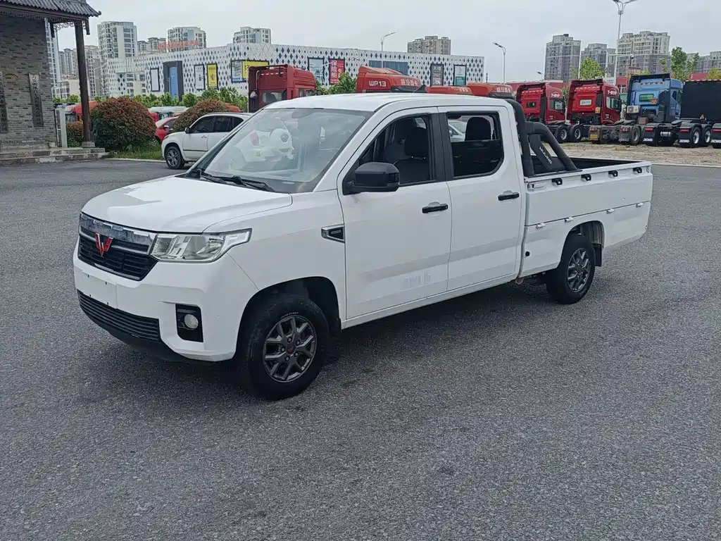 Wuling Journey 2021