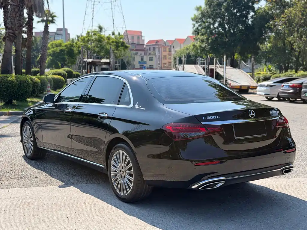 Mercedes-Benz E-Class E 2023 E 300 L Luxury