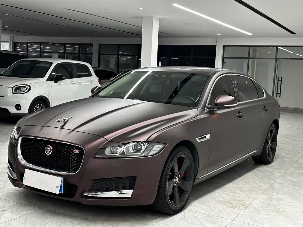 Купить Jaguar XFL