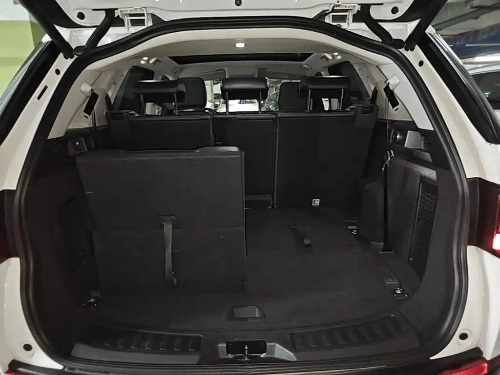 Land Rover Discovery Sport — миниатюра 19