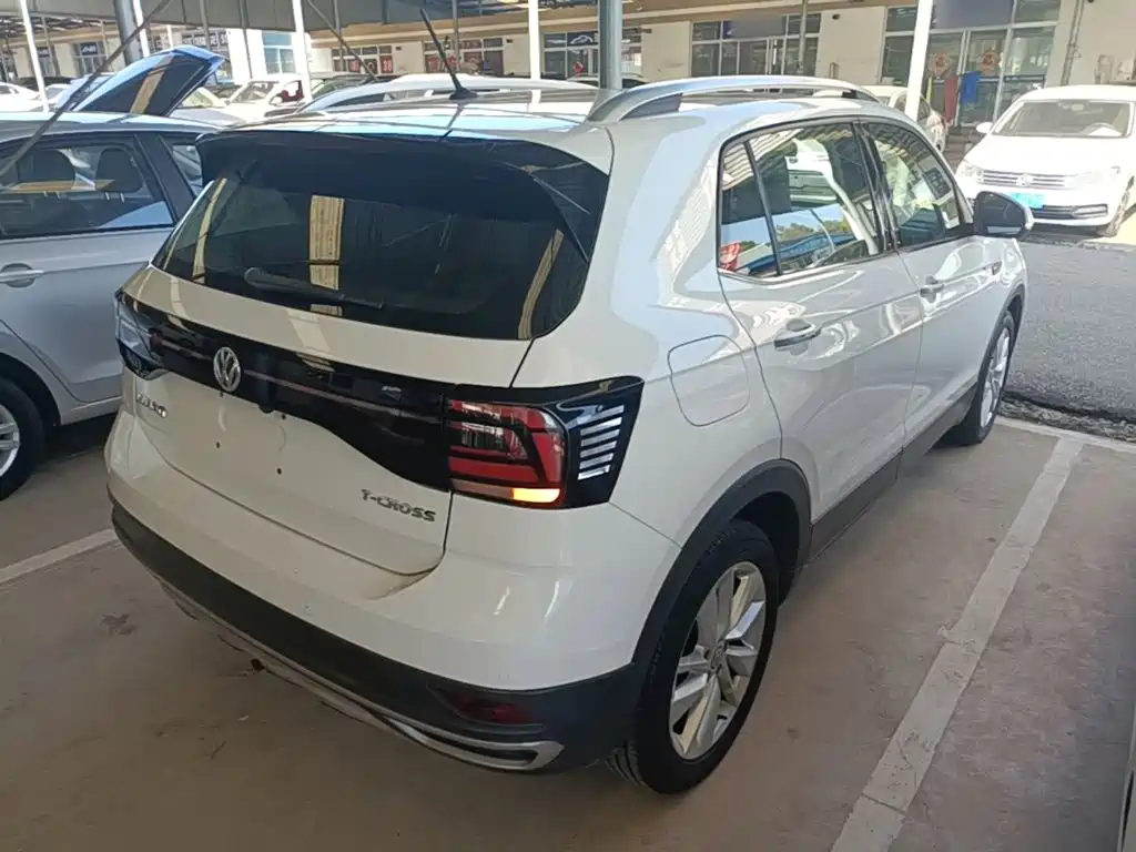 Volkswagen T-Cross — миниатюра 7