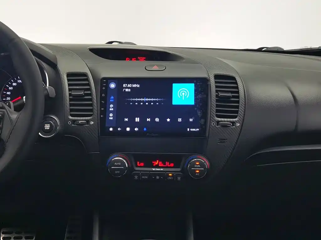Kia Shuma — миниатюра 12