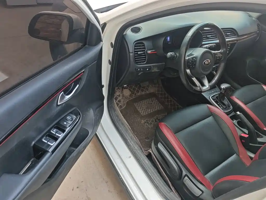 Kia KX Cross — миниатюра 16
