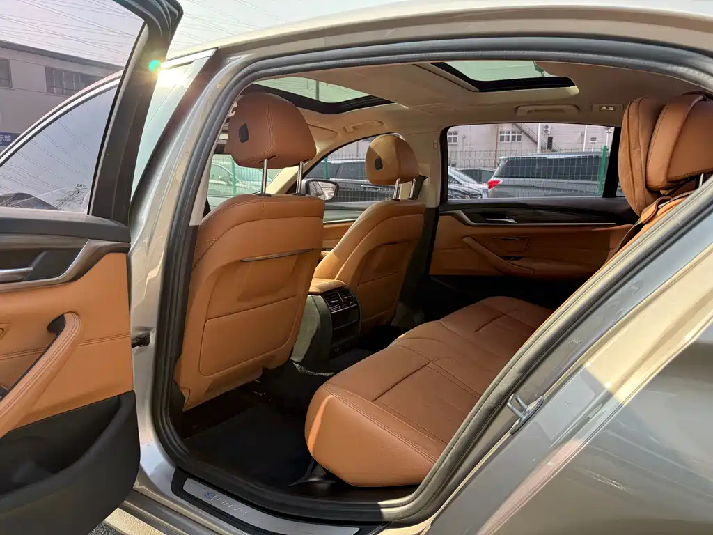 BMW 5 SERIES NEW ENERGY