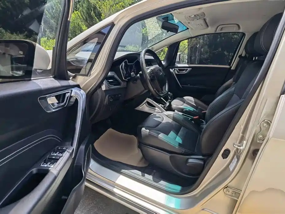 Geely Vision X3 — миниатюра 16