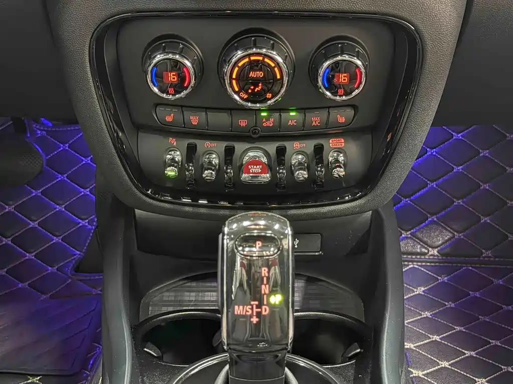 MINI Mini Clubman — миниатюра 13