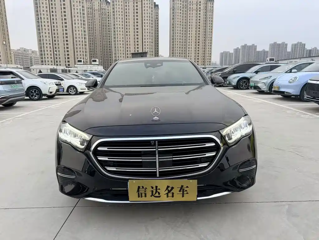 Mercedes-Benz E-Class — миниатюра 2