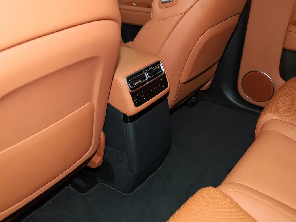 Li Auto Li L7 — миниатюра 16