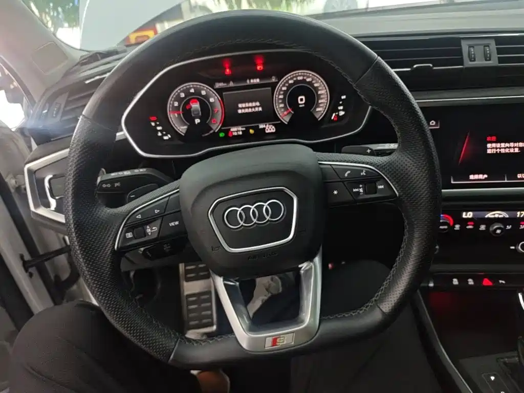 Audi Q3 Sportback — миниатюра 11