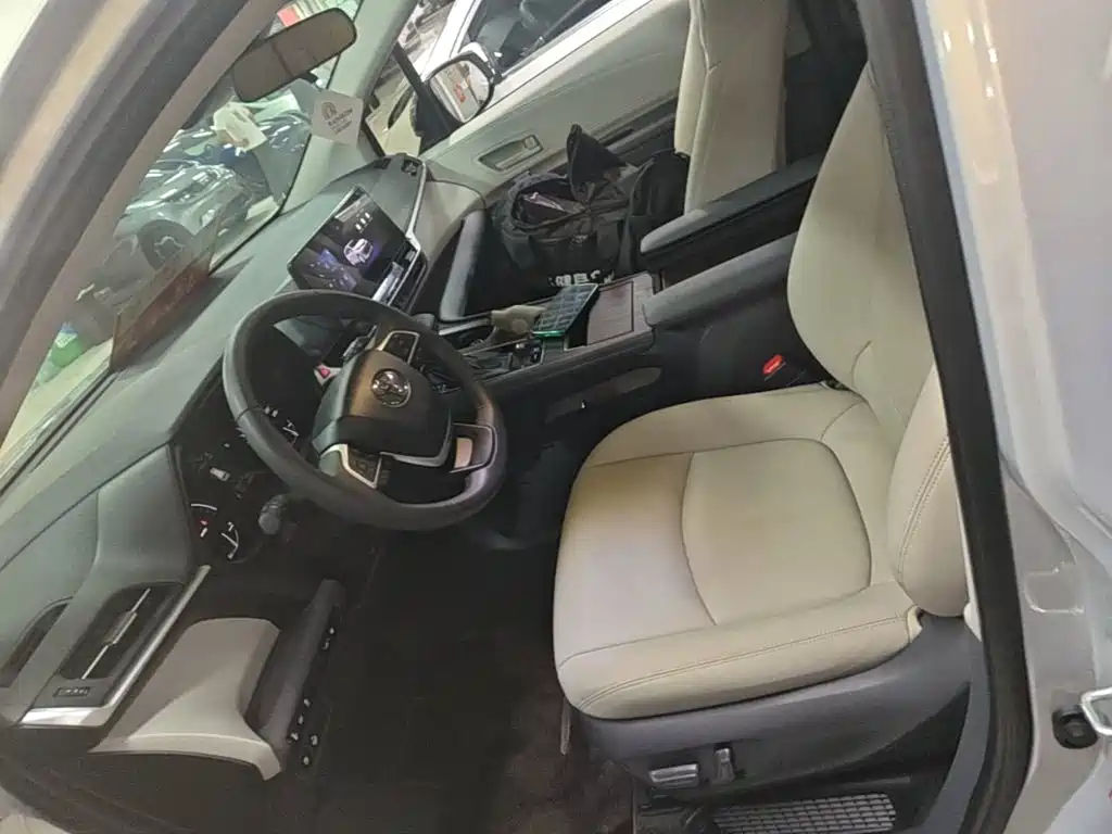 Toyota Sienna — миниатюра 15