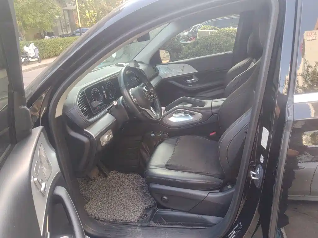 Mercedes-Benz GLE (Import) — миниатюра 11
