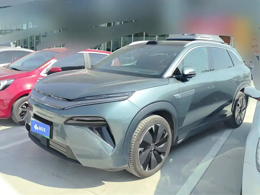 Byd 唐L 2025
