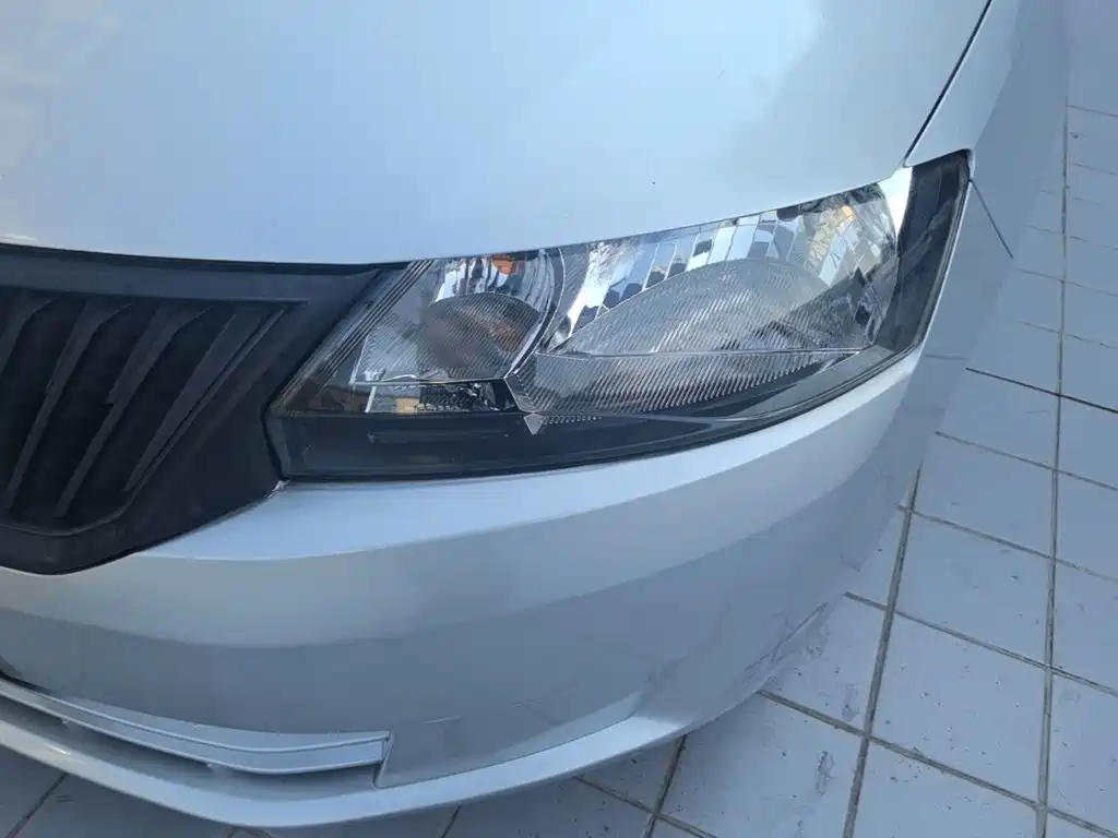 Skoda Rapid — миниатюра 24