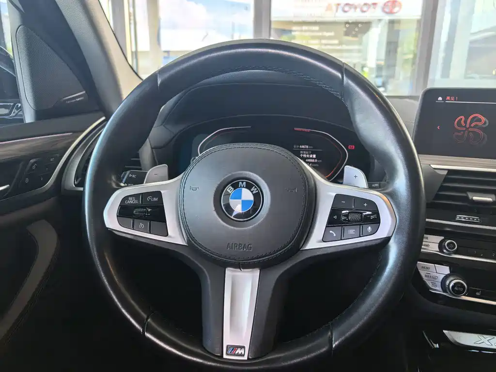 BMW X3 — миниатюра 11