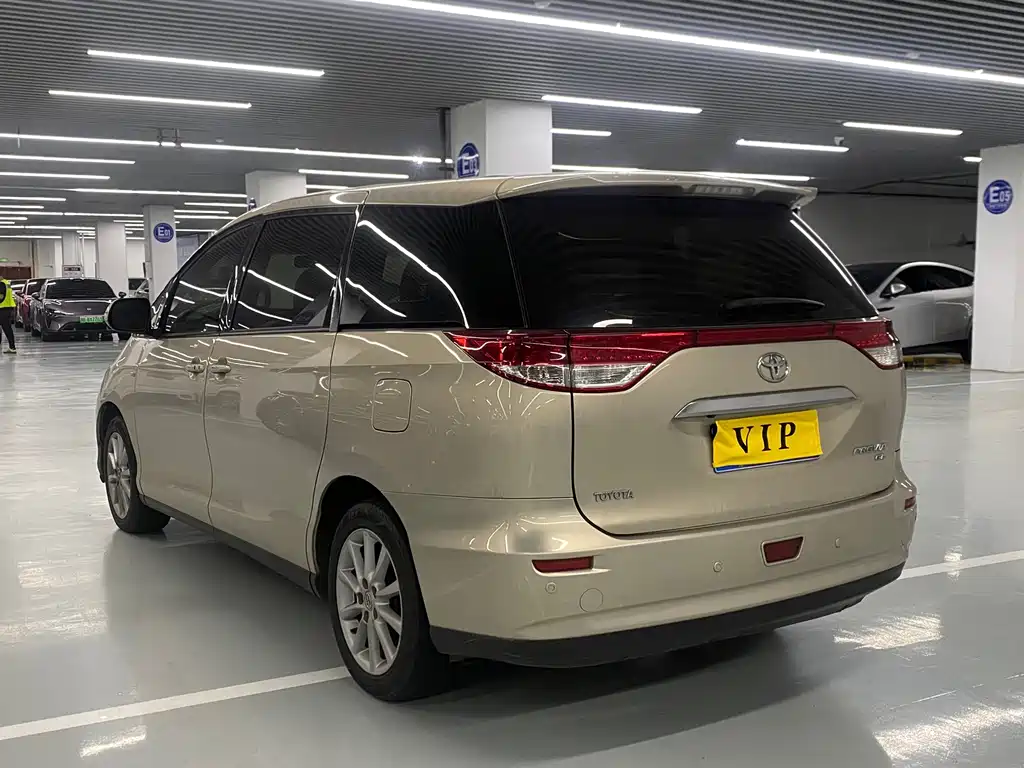 Toyota Previa — миниатюра 15