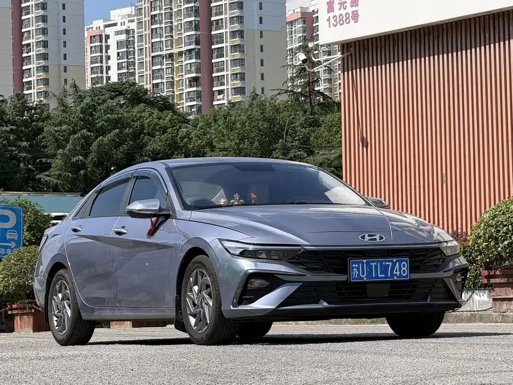 Hyundai Elantra — миниатюра 4
