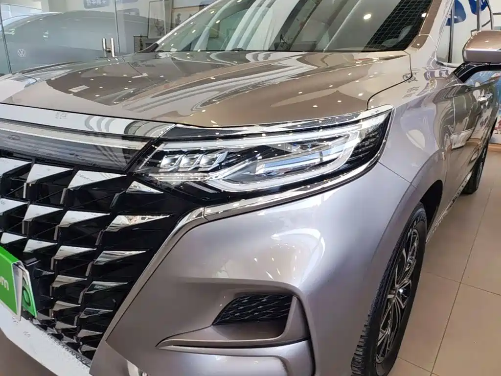 Roewe iMAX8 New Energy — миниатюра 24