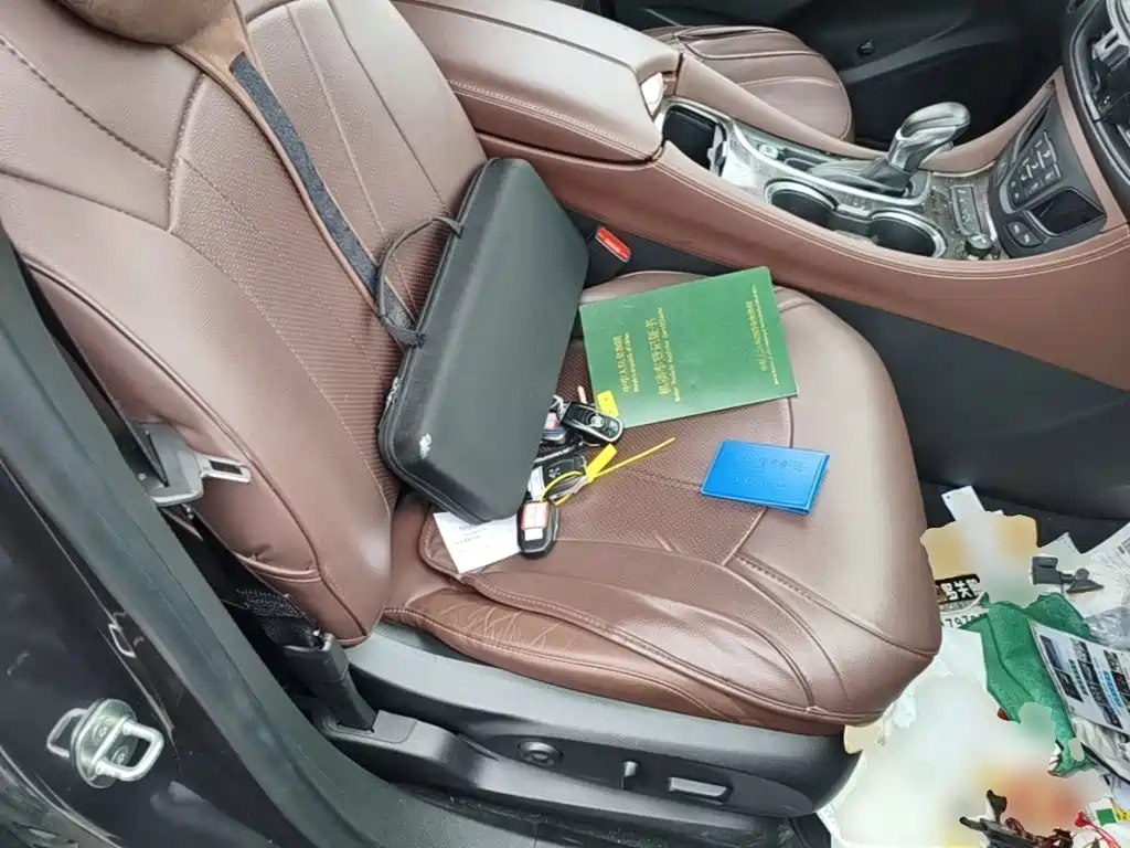 Buick Envision Plus — миниатюра 25