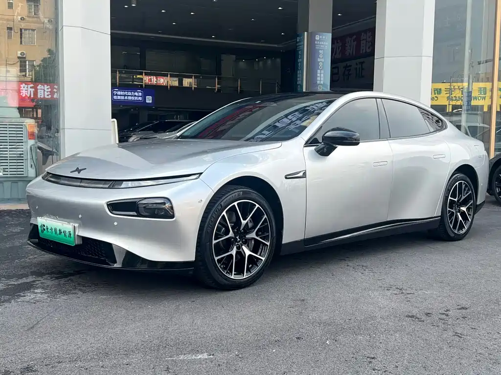 XPeng P7 — миниатюра 3